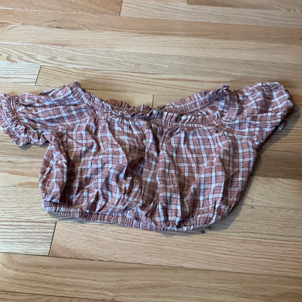Crop top